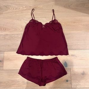 Victoria’s Secret set bordeaux hot pajamas